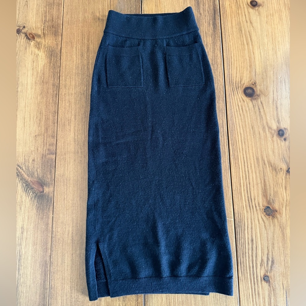 Aritzia Wool Pencil Skirt - Black